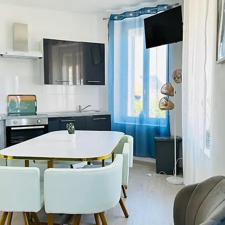 Апартаменты Chez Pierrot A 180m De La A Sur *